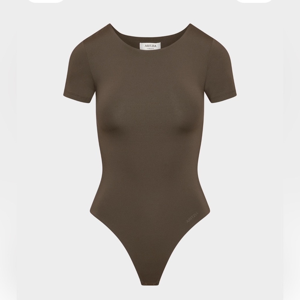 Aritzia Babaton Contour Bodysuit